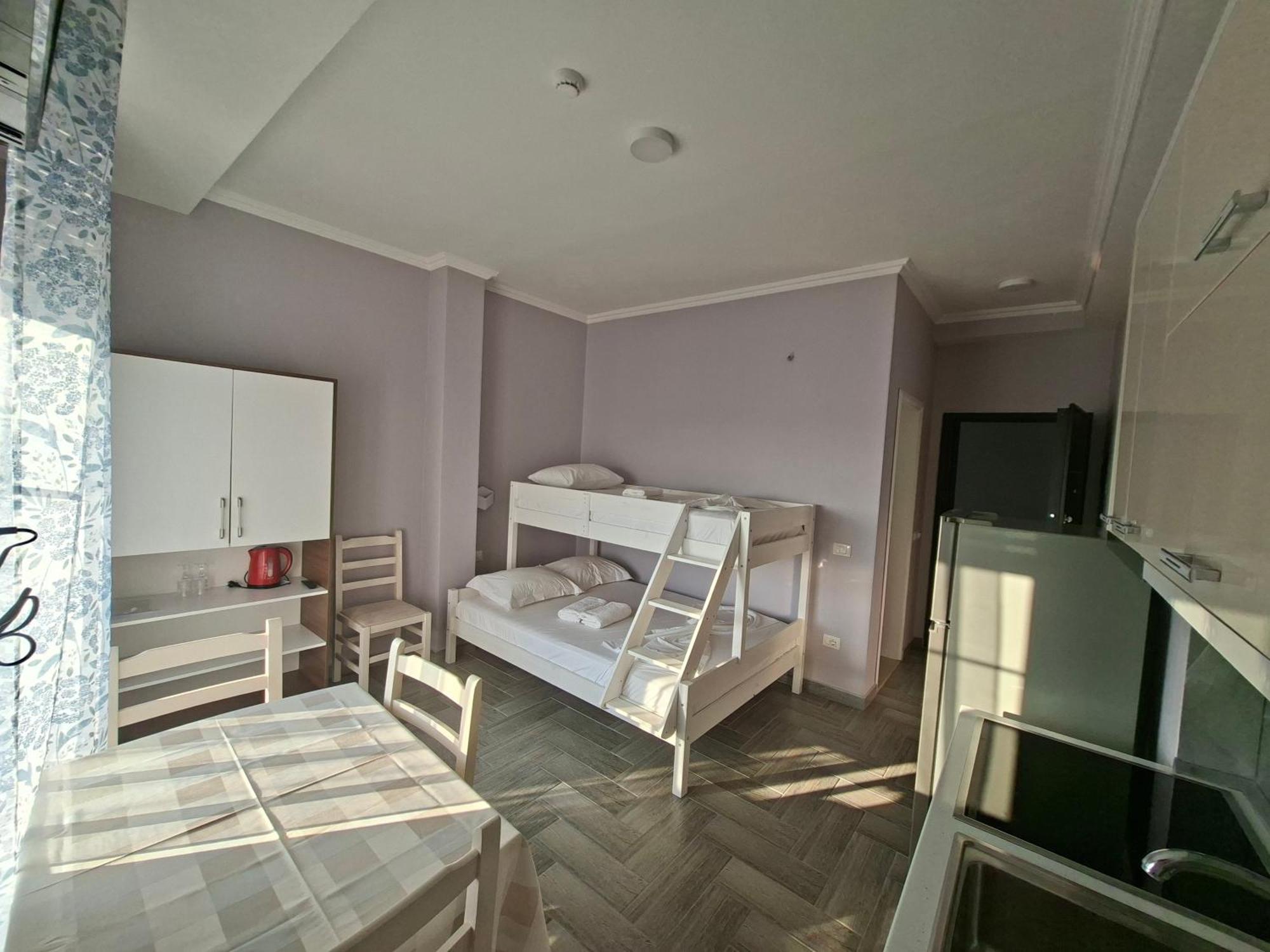 Luiss Panorama * Durrës